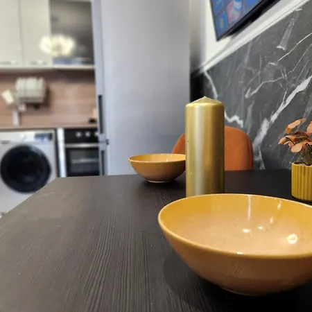 Luxury Td One Bedroom *